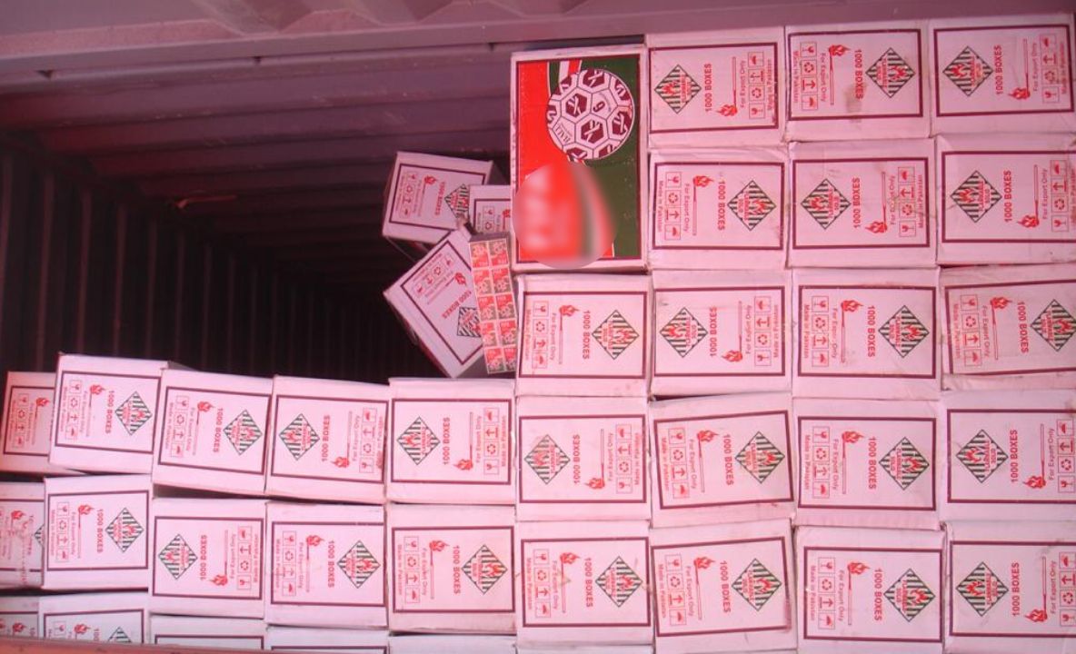 Chibrituri de peste jumătate de milion de lei, confiscate în Portul Constanţa Sud Agigea