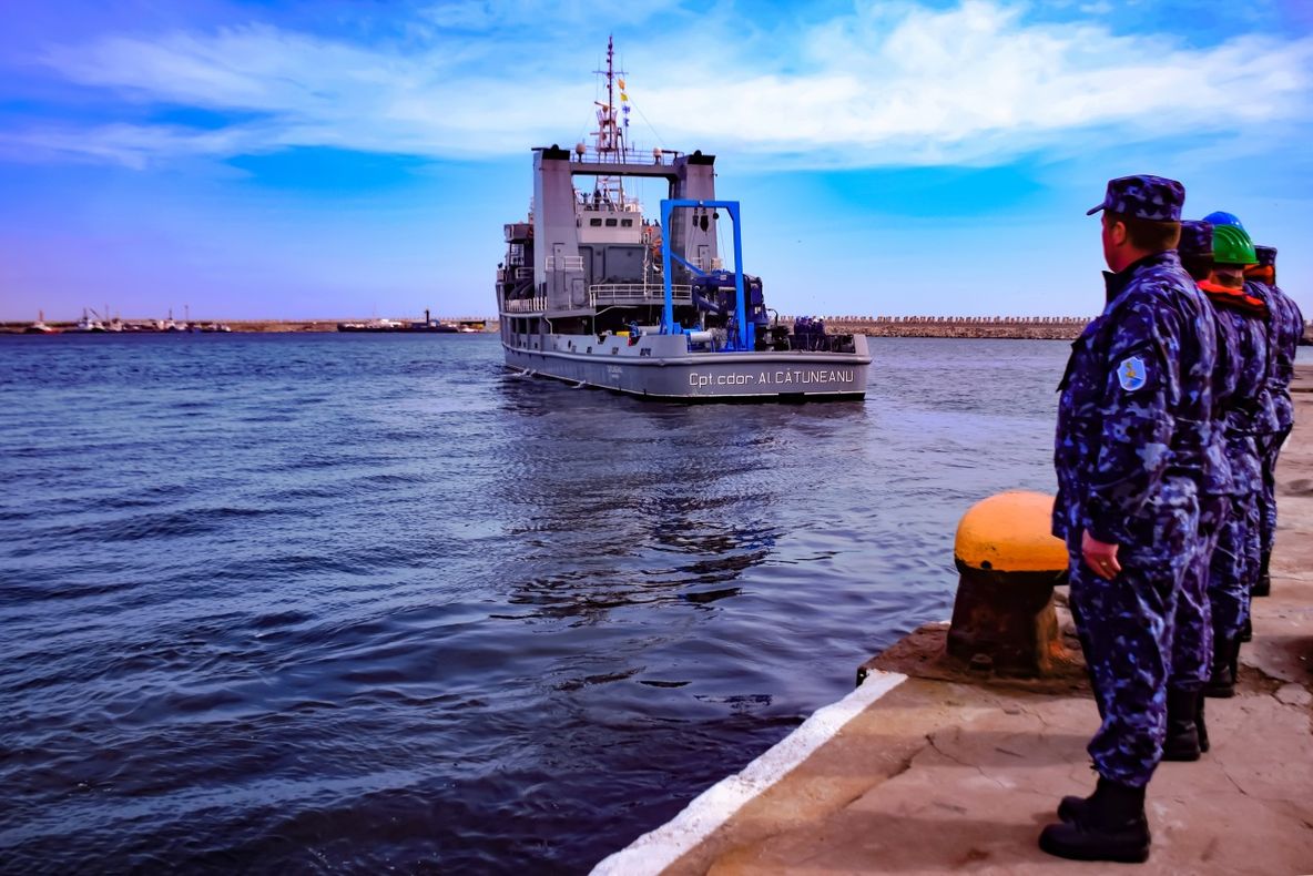 Marinarii militari români prezenți în Marea Mediterană