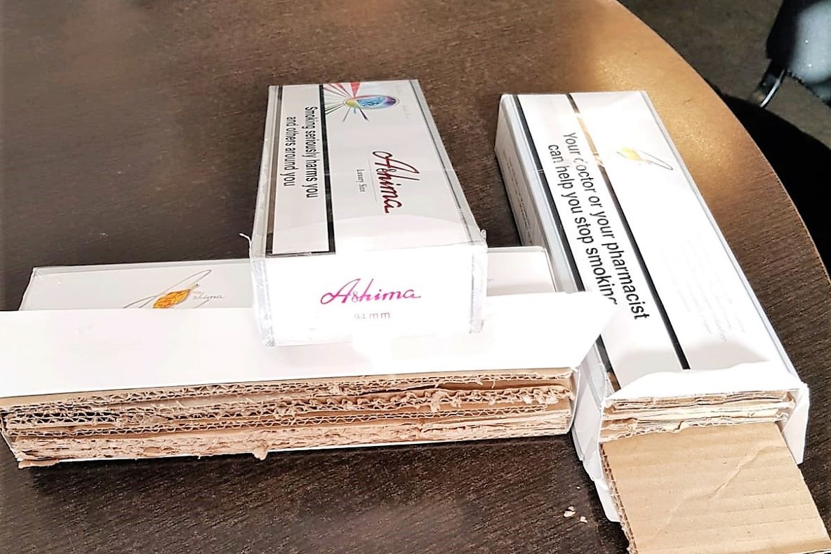 O nouă metodă la țigările de contrabandă: în loc de tutun, deșeuri din carton