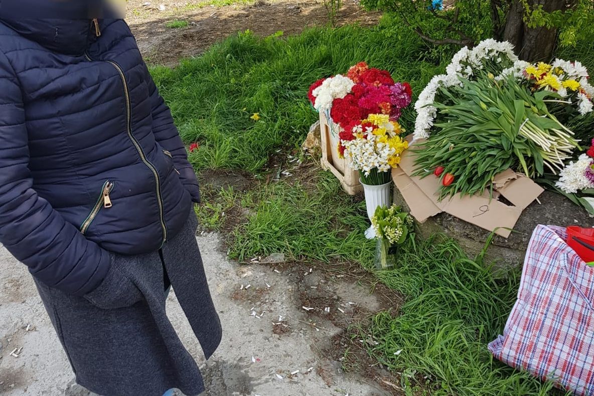 Comercianții ilegali de flori, în atenția polițiștilor locali