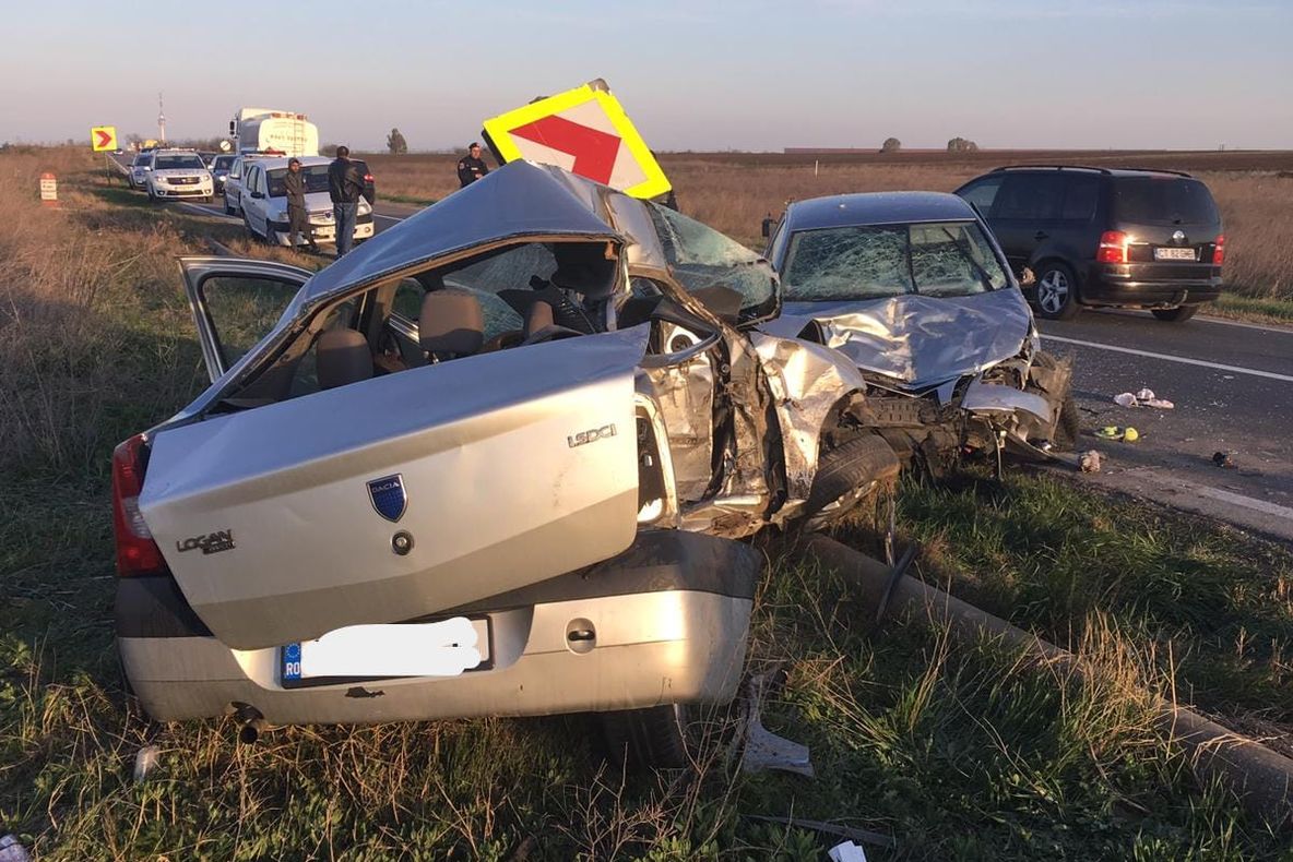 FOTO| Tragedie pe șoselele din Constanța. Un bărbat a murit înt-un grav accident pe DN38