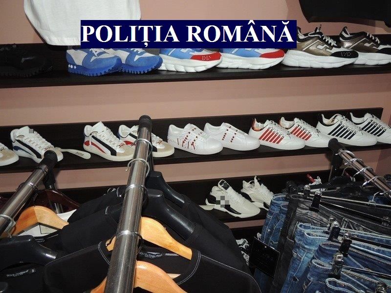 FOTO| Percheziții la Constanța. Bunuri de 100.000 de euro ridicate de polițiști