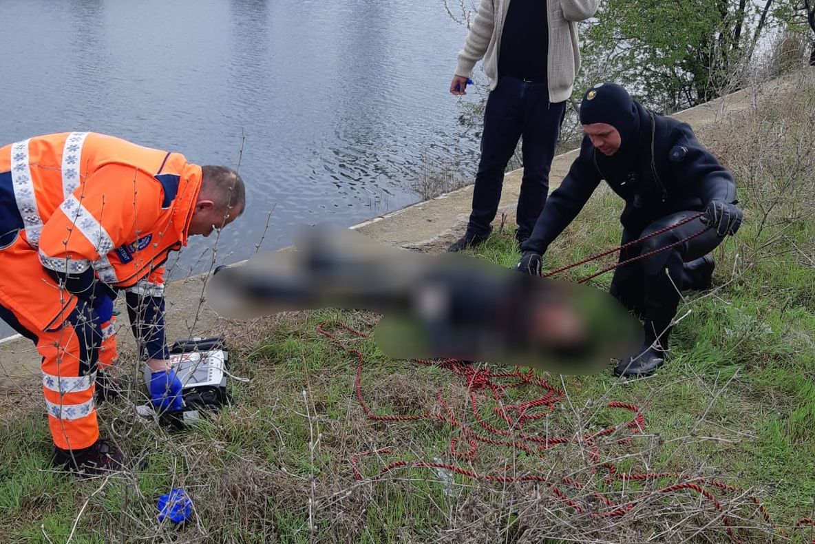 FOTO|Bărbat necunoscut găsit mort în Canalul Poarta Albă - Midia Năvodari