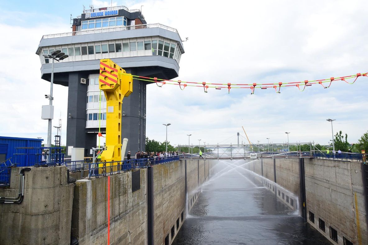 Canalul Dunăre-Marea Neagră a împlinit 35 de ani!