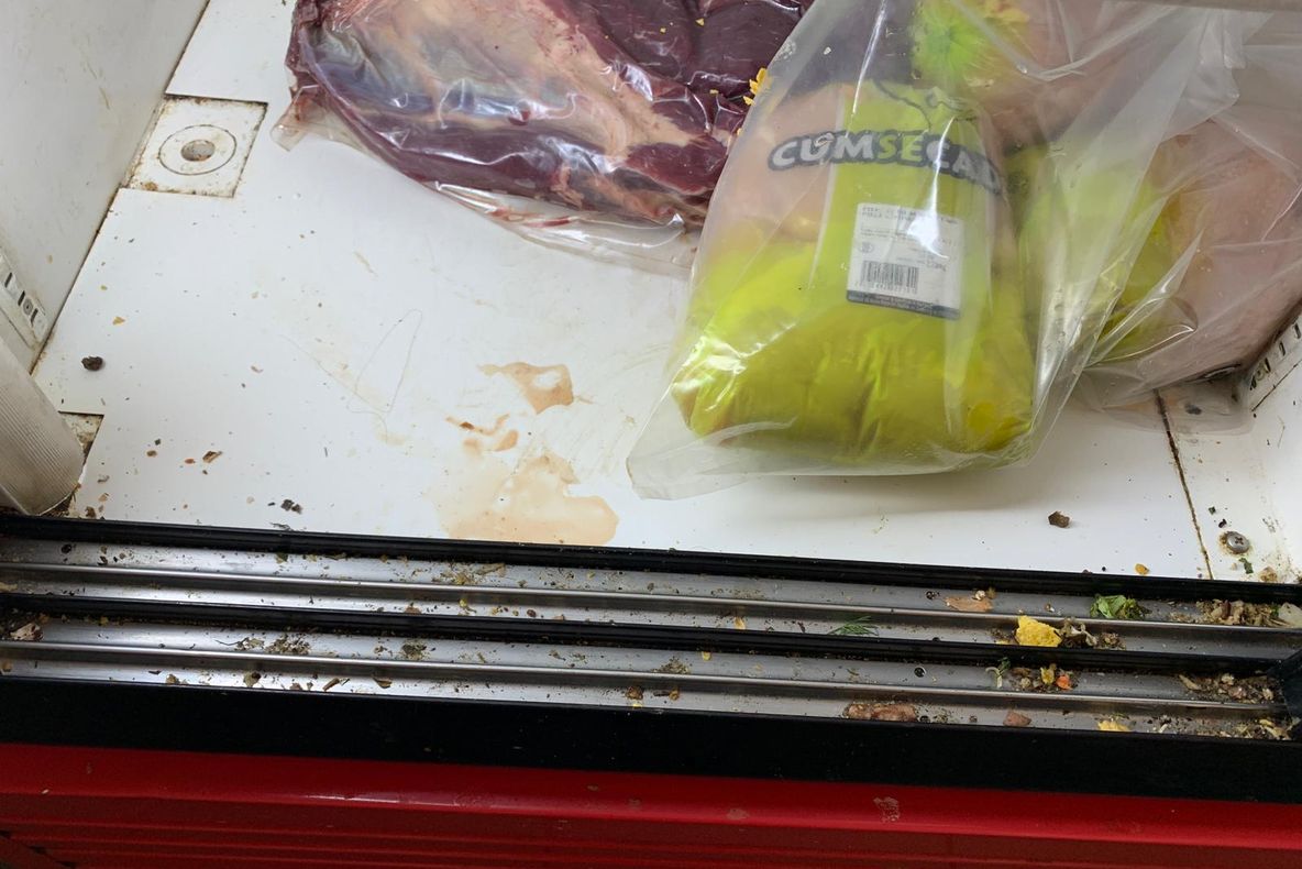 Cantine mizere, închise de Protecția Consumatorilor în Portul Constanța (VIDEO)