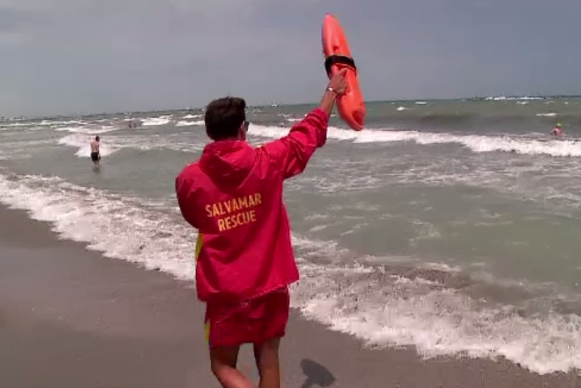 Salvamari pe plajele din Mamaia și Constanța, începând cu 1 iunie