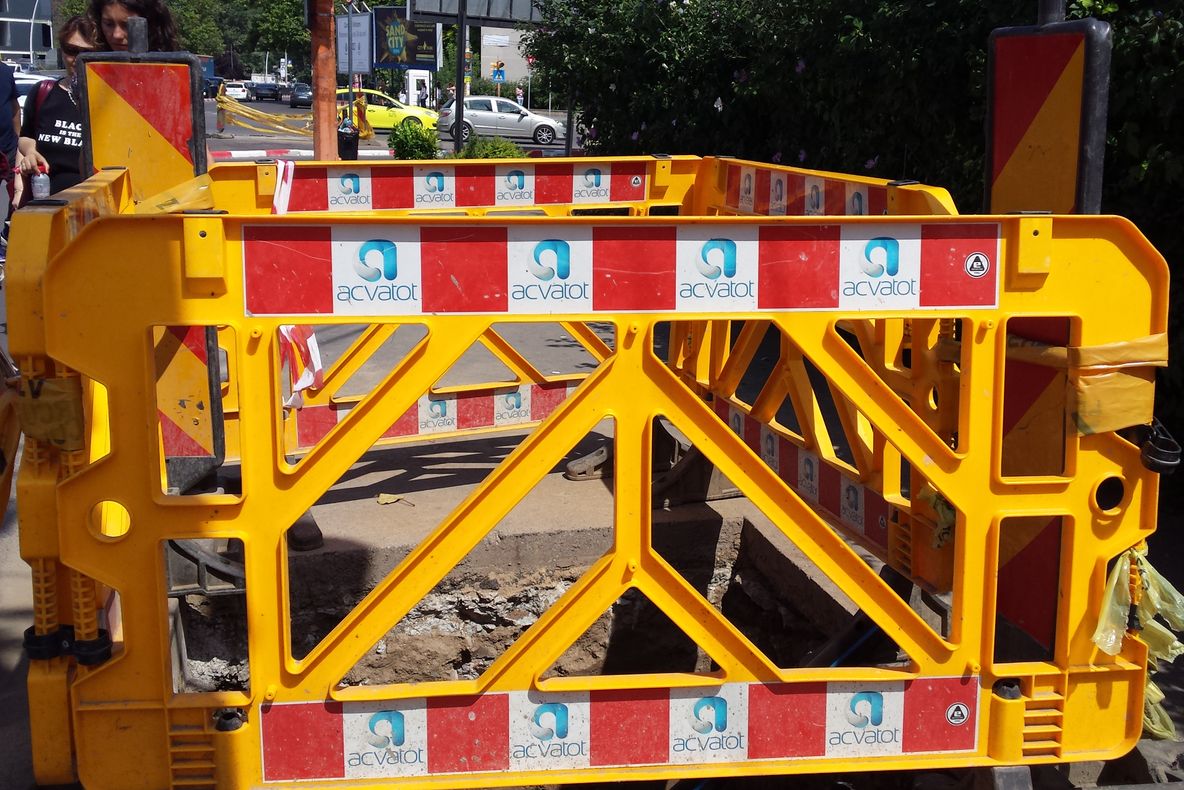 Atenție, șoferi! Trafic blocat pe strada Făgetului