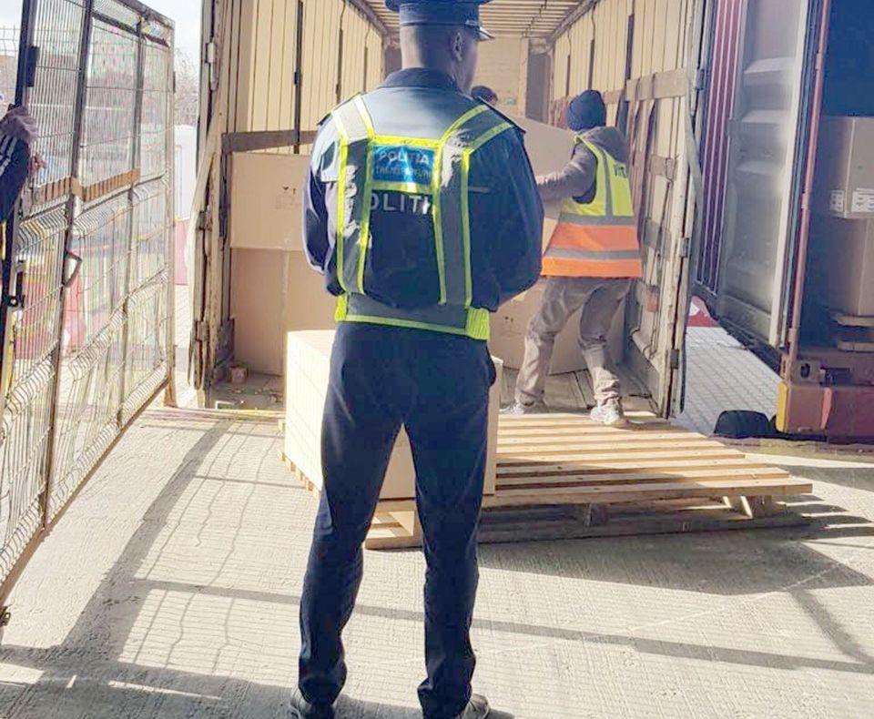 Contrabandă cu bunuri în valoare de 42.000 lei, în Portul Constanţa Sud Agigea
