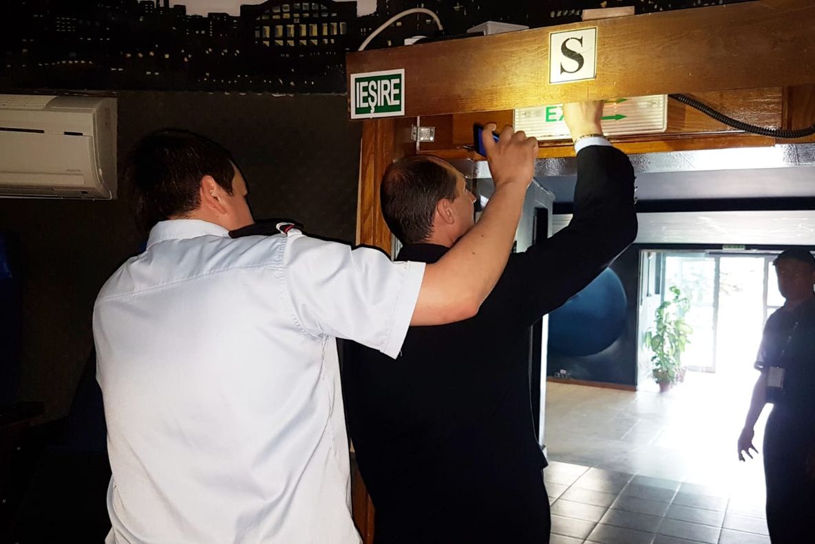 Amenzi de aproape 200.000 de lei, aplicate de pompieri unităților turistice de pe litoral