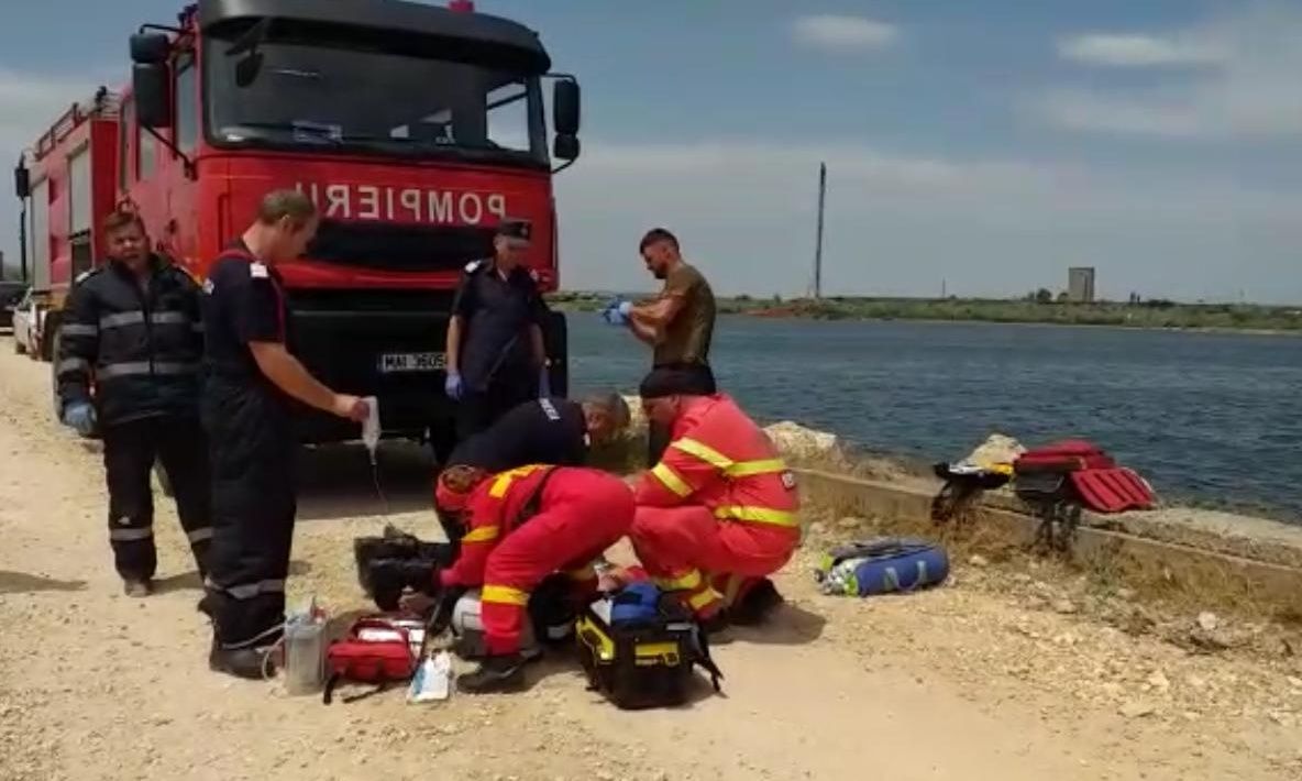 FOTO VIDEO| Marea a mai făcut o victimă la Năvodari