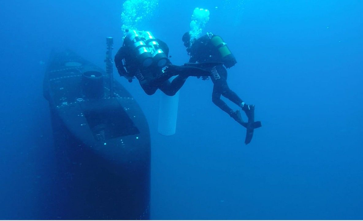 Zeci de scafandri militari din cinci țări se instruiesc la Constanța