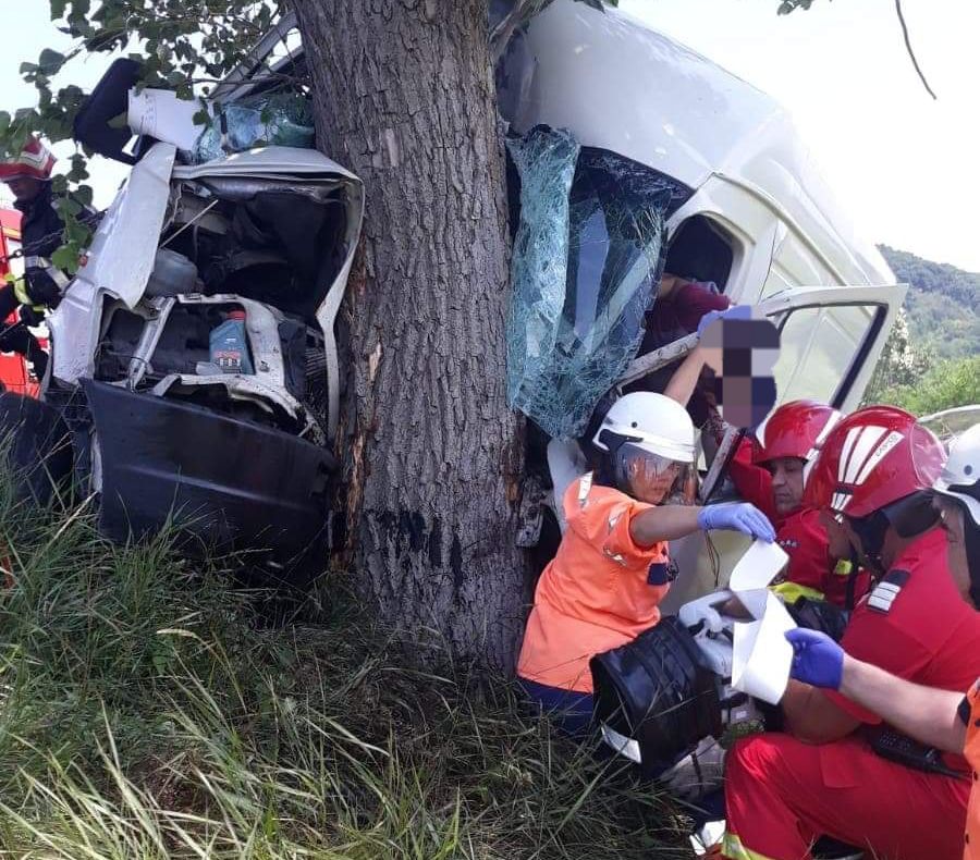 Accident mortal pe A4. Pieton spulberat de trei autoturisme