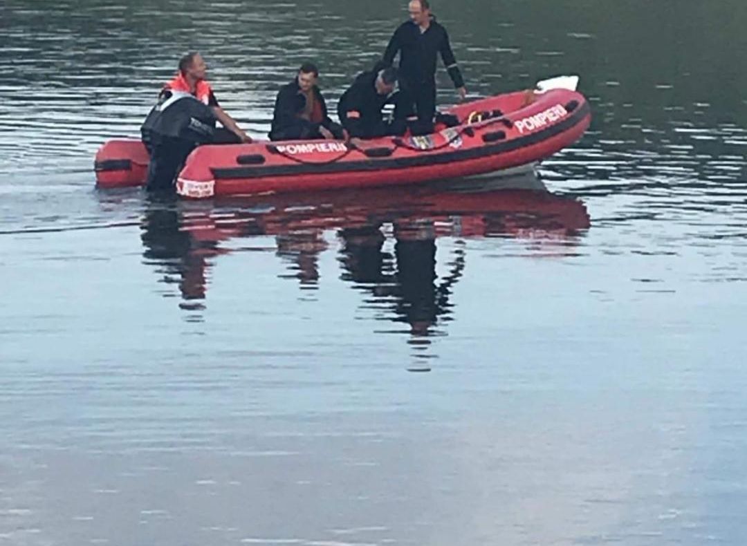 FOTO| Bărbat dispărut în Dunăre, căutat cu scafandri