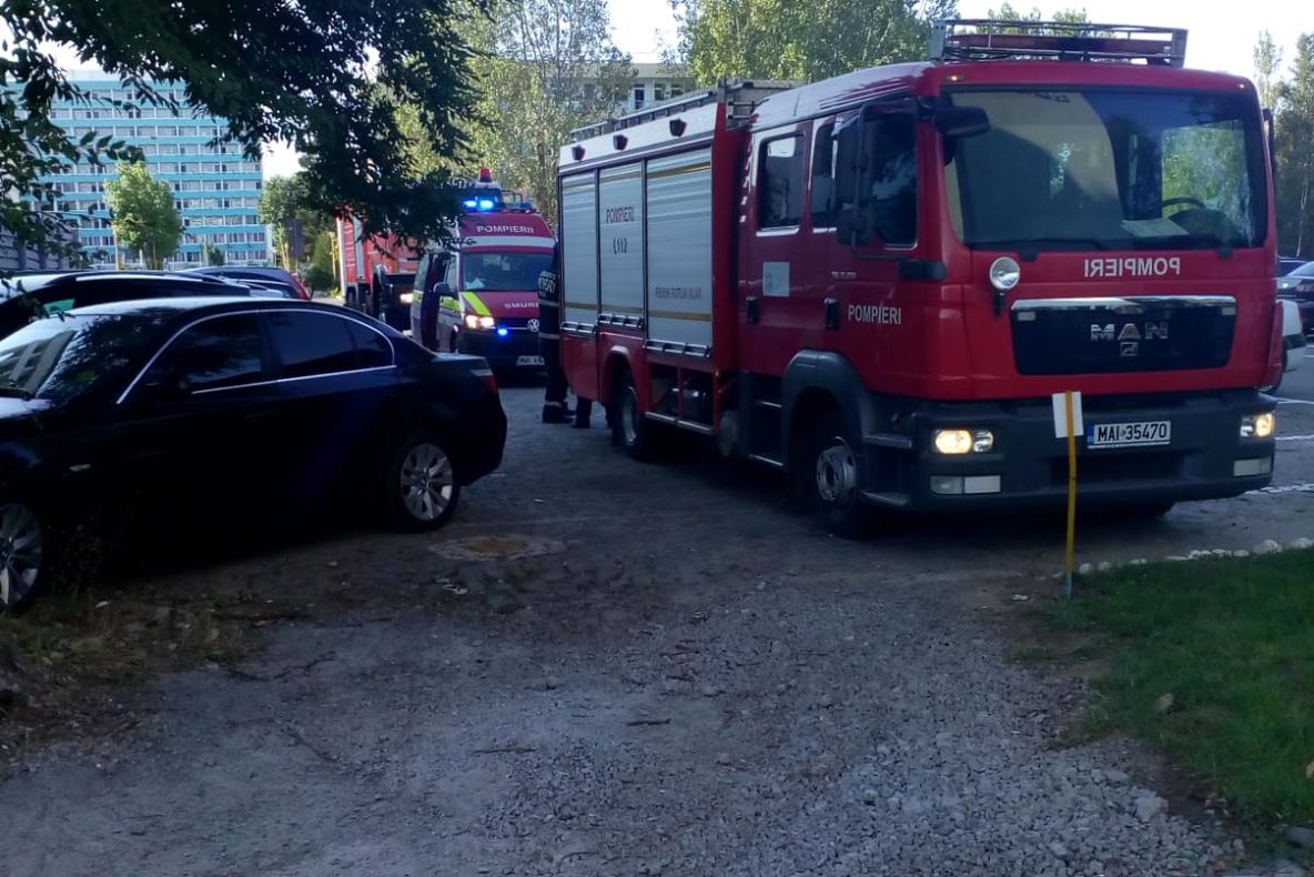 Femeie intoxicată cu fum într-un incendiu la un restaurant din Mamaia