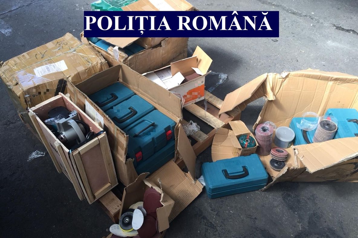 Marfă nedeclarată, indisponibilizată de poliţiştii constănțeni