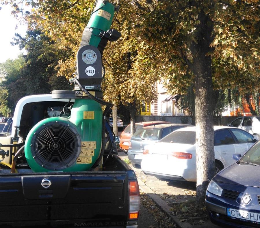 A început stropirea pomilor împotriva dăunătorilor în Constanța