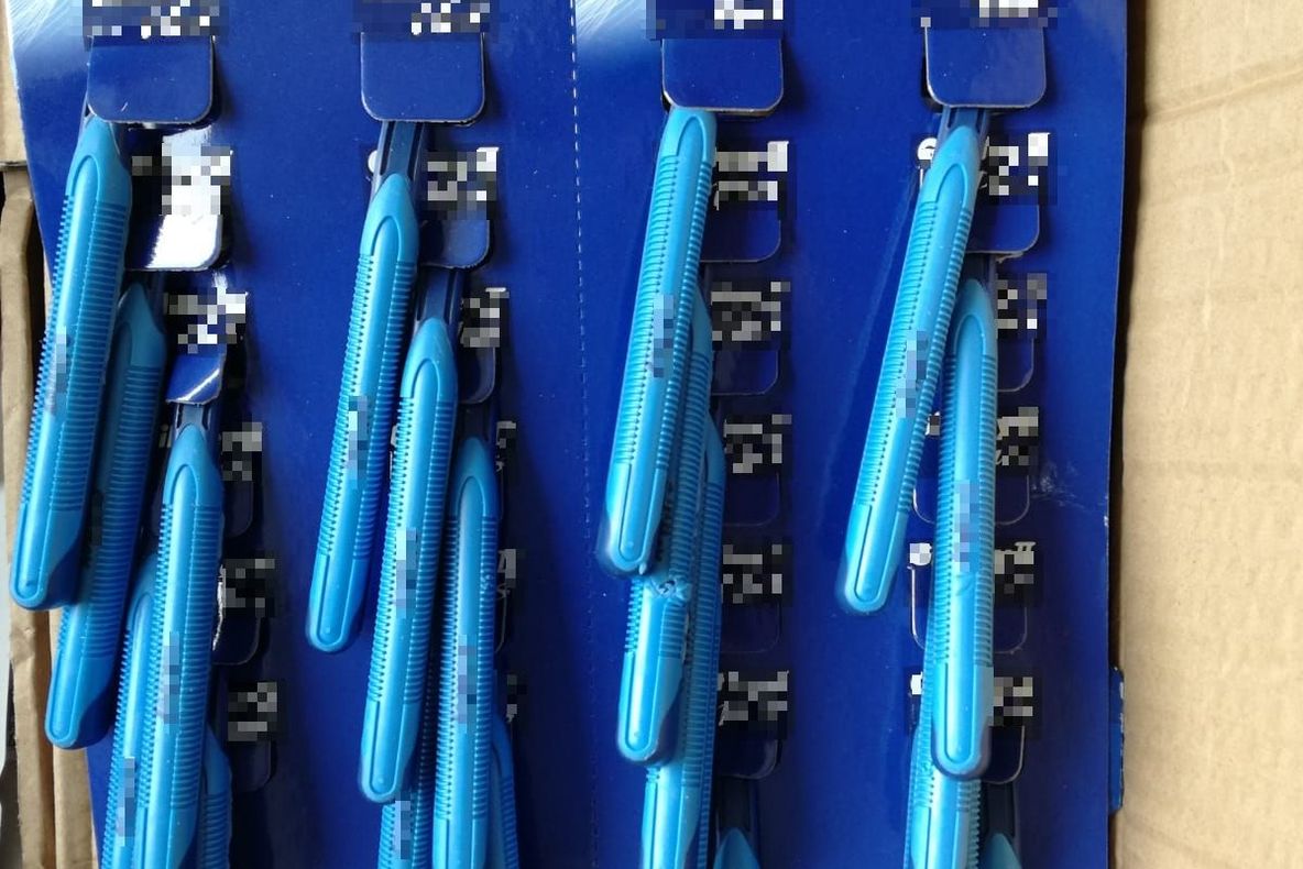 Zeci de mii de aparate de ras contrafăcute, indisponibilizate în Portul Constanța Sud