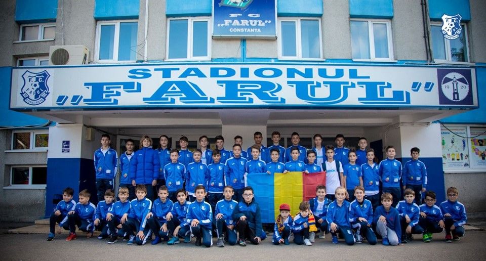 Copiii de la FC Farul alături de fotbaliștii tricolori pe Arena Națională