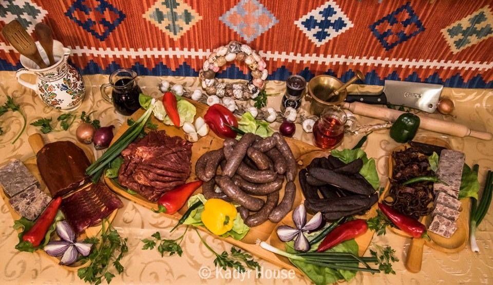 „Târgul de gust bun, cu rețete din străbuni”, își deschide porțile!