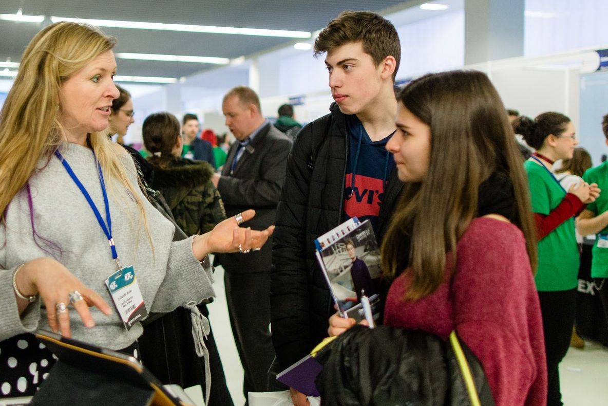 Târgul de toamnă al ofertelor educaţionale din învăţământul profesional