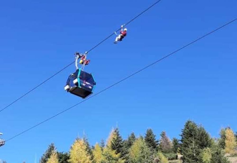 Au început pregătirile pentru deschiderea sezonului de schi, pe Valea Prahovei. Care vor fi tarifele practicate în această iarnă la Sinaia