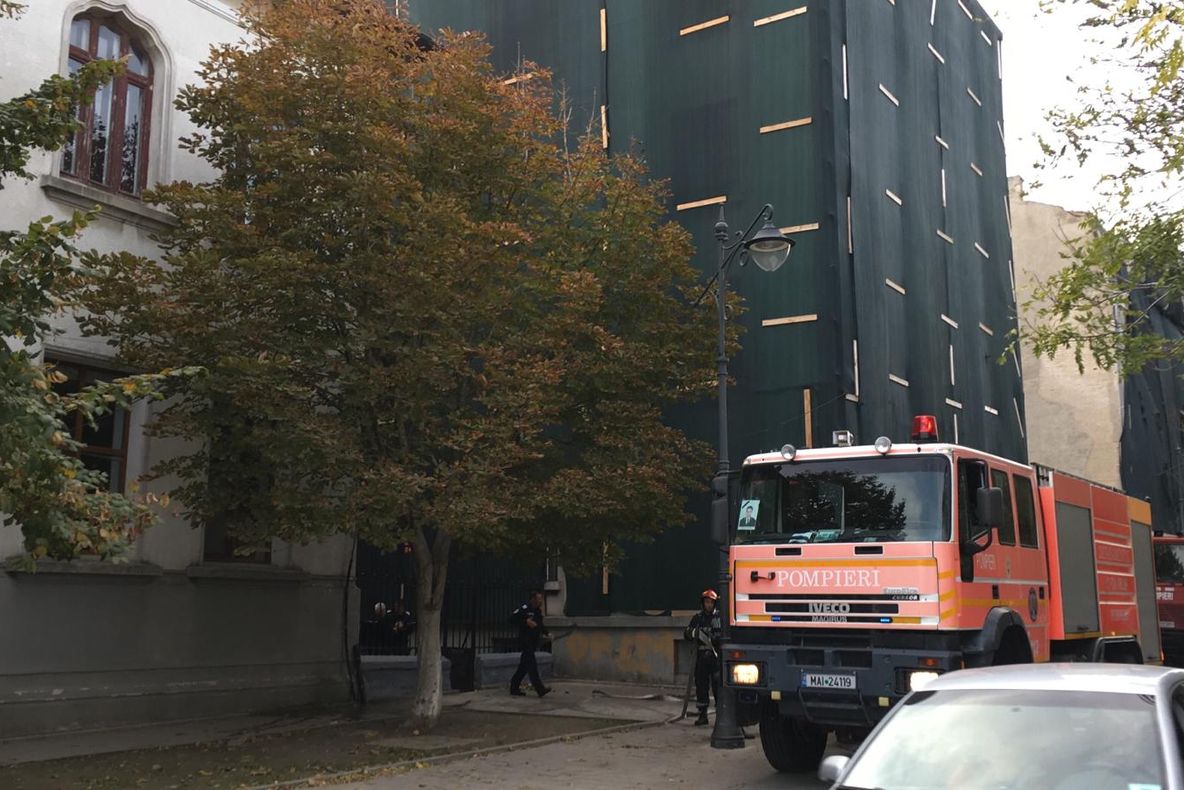 VIDEO FOTO| Incendiu în Contanța. Intervin pompierii