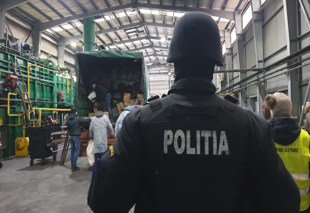 FOTO VODEO| Cantitate uriașă de droguri, distrusă de poliție
