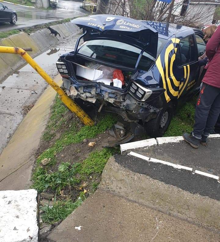 FOTO| Neatenția la volan se plătește