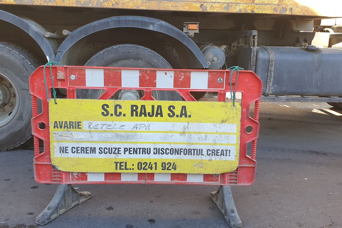 Trafic blocat parțial pe strada Mihai Eminescu