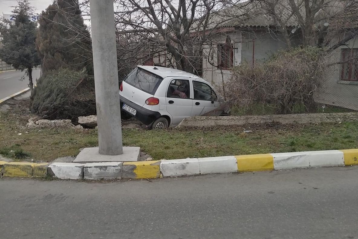 Fără permis și băut în trafic