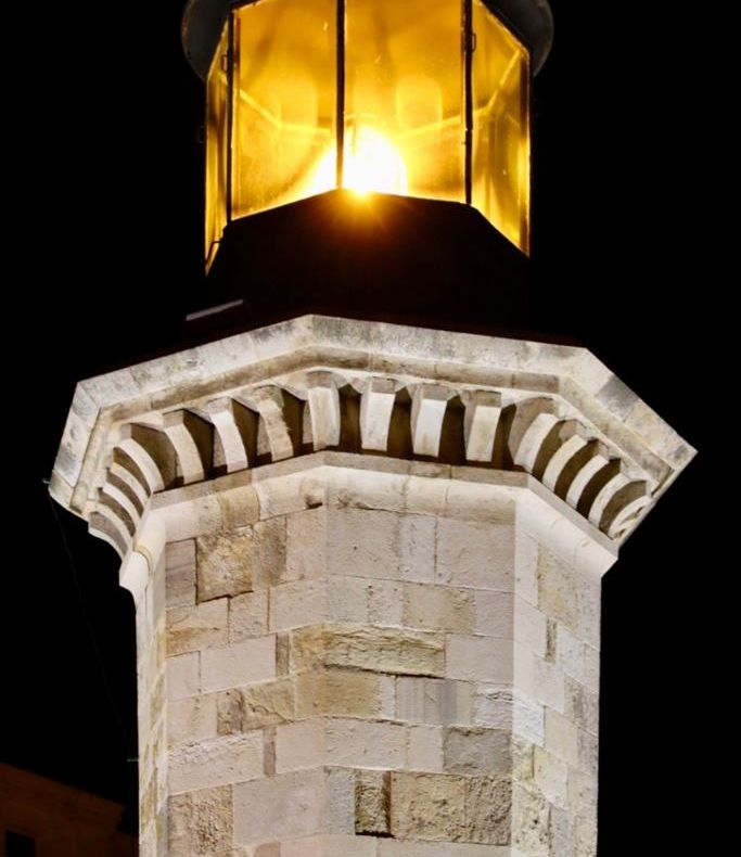 VIDEO| Farul Genovez luminează din nou, după 107 ani