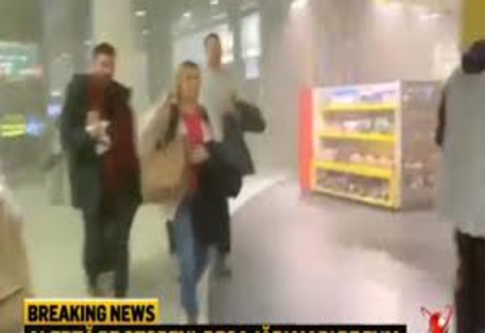 VIDEO| Panică pe aeroportul Otopeni din cauza unui incendiu. 500 de oameni au fost evacuați