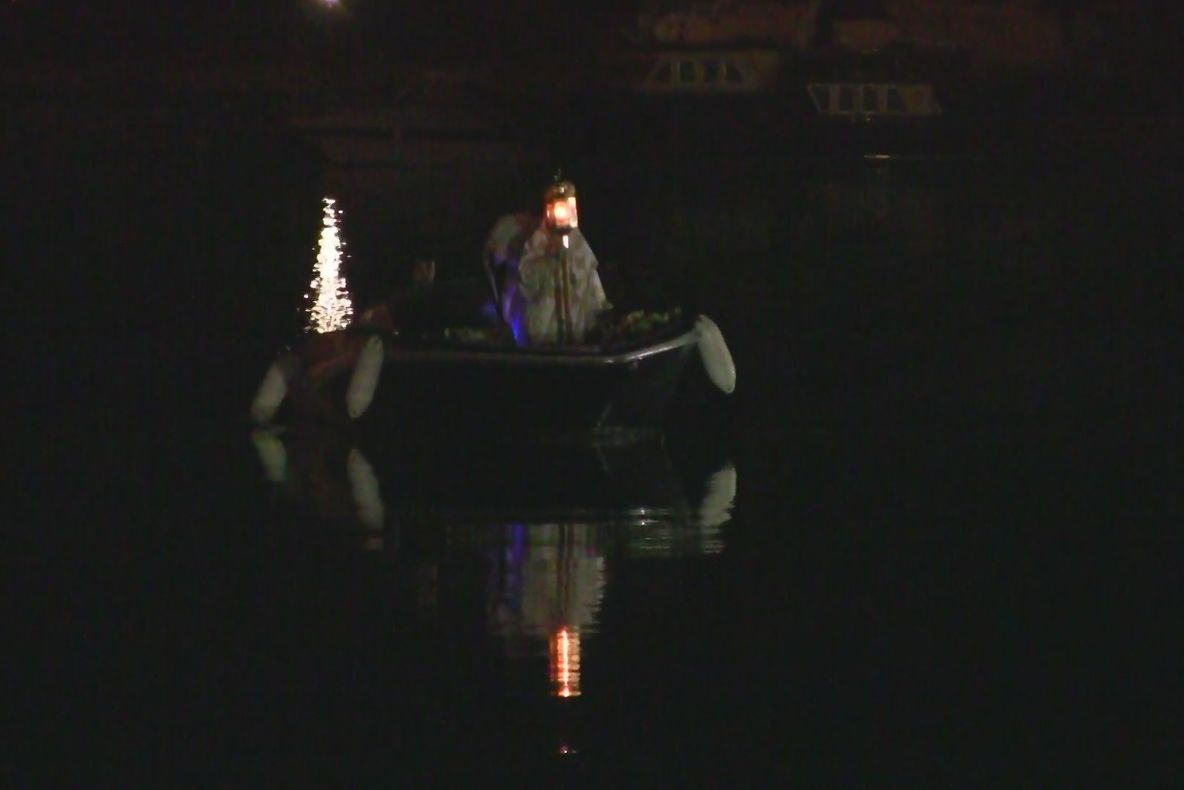 FOTO VIDEO| Lumina Sfântă adusă la Malul Mării în timp de pandemie