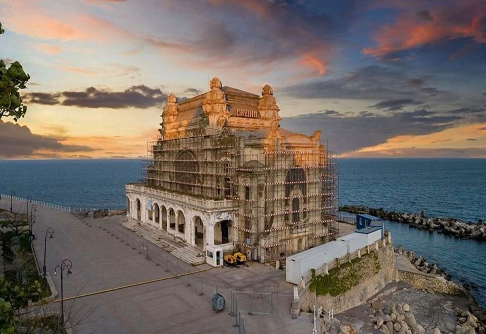 FOTO VIDEO | Mesaj ascuns între zidurile Cazinoului din Constanța