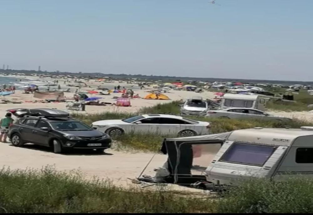 FOTO VIDEO| 10.000 de turiști pe plajele sălbatice Vadu, Corbu și Capul Midia, în weekend. Amenzi pe bandă rulantă