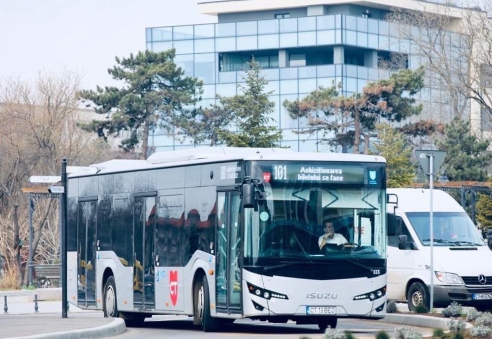 Cadrele medicale, gratuitate, în continuare, la transportul în comun