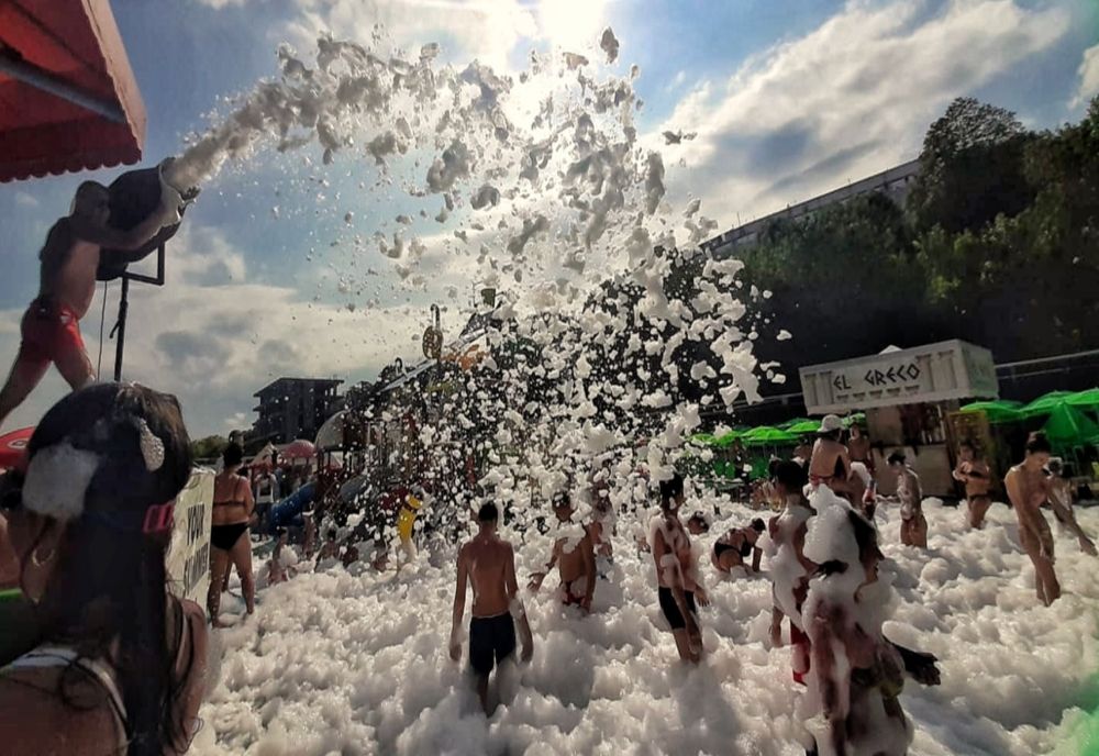 ”Zeii Olimpului” petrec grecește la Aqua Park