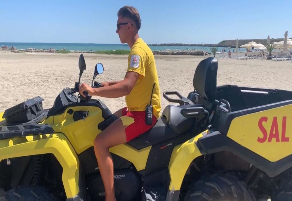 VIDEO| 120 de salvamari  pe plajele din Constanța și Mamaia