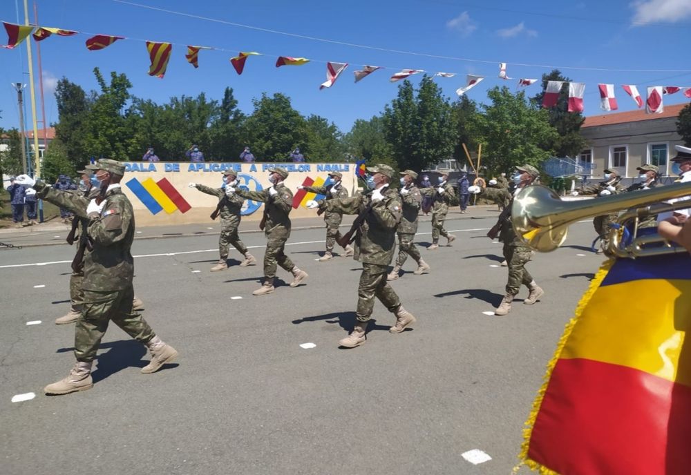 FOTO| Soldații profesioniști din Forțele Navale au depus Jurământul Militar