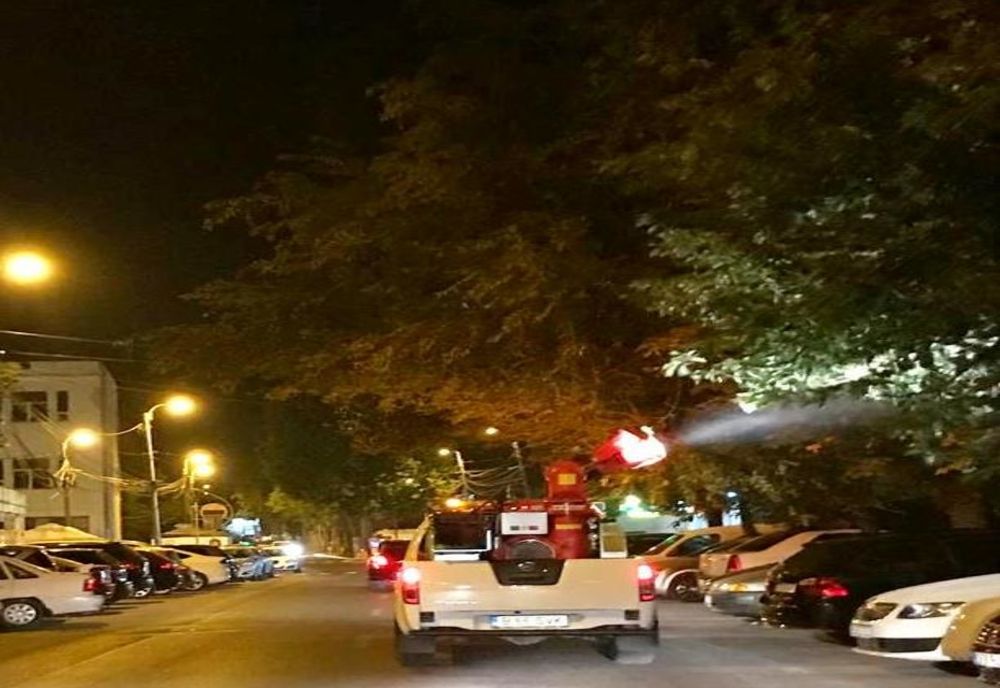 Acțiuni intensificate de dezinsecție în toate cartierele orașului