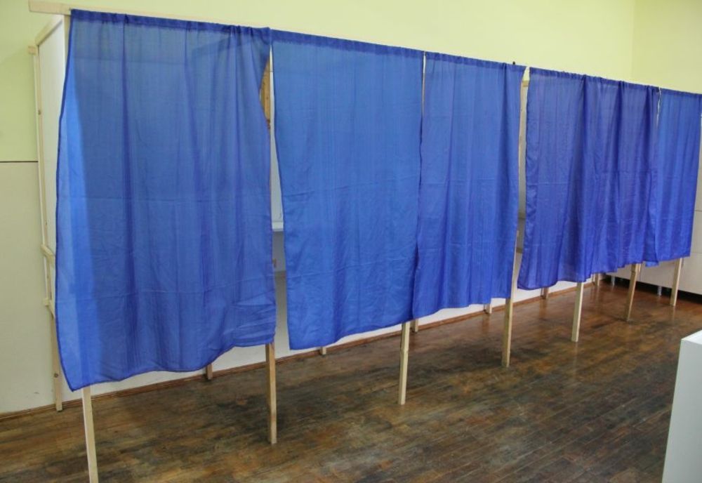 Amendă de 4500 de lei pentru că și-a fotografiat buletinul de vot