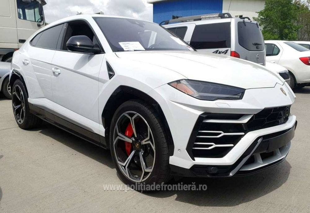  Lamborghini Urus depistat într-un container în Portul Constanța
