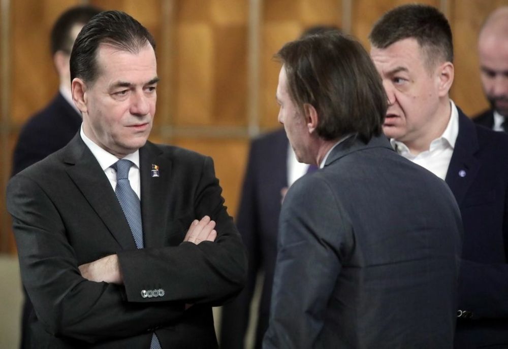 Zarurile au fost aruncate: Orban sau Cîțu. Pe cine pariază liberalii