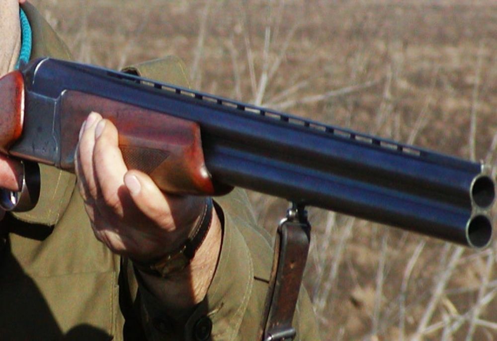 Bărbat împușcat în cap, la o partidă de vânătoare. Polițiștii au demarat o anchetă