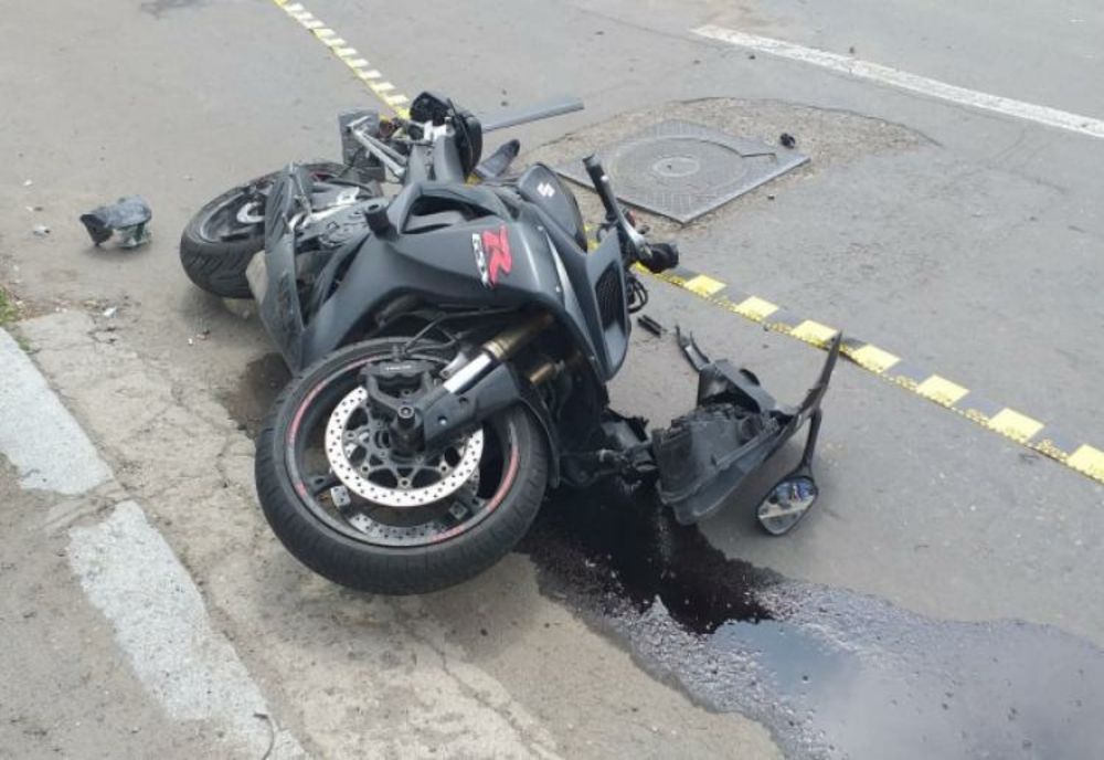 Motociclist implicat într-un accident