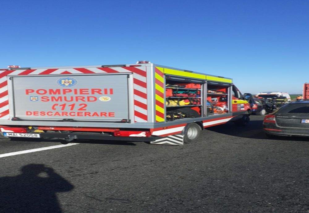 Accident grav cu victime încarcerate pe DN22