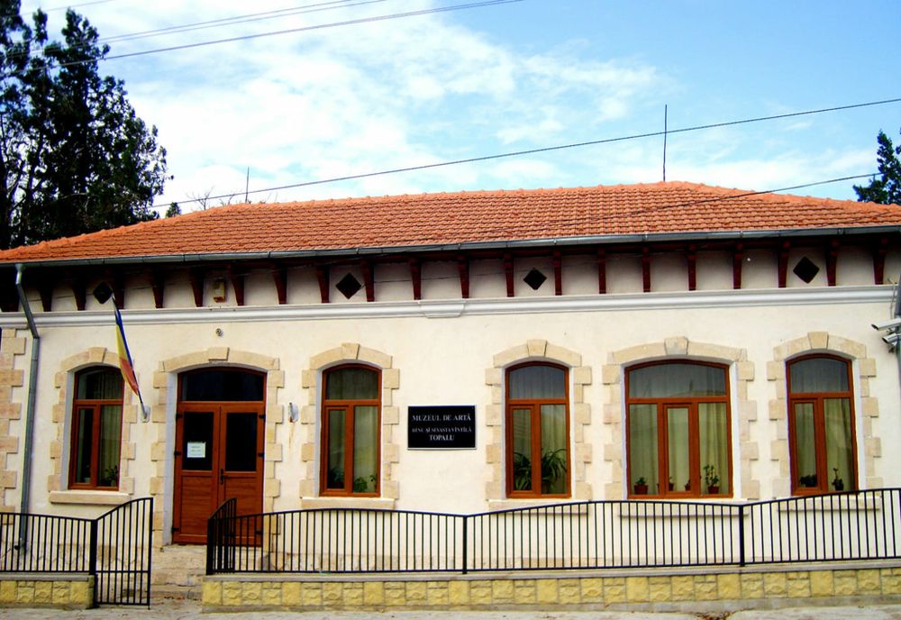 Colecția de artă de la Muzeul Topalu rămâne în patrimoniul național și al județului Constanța