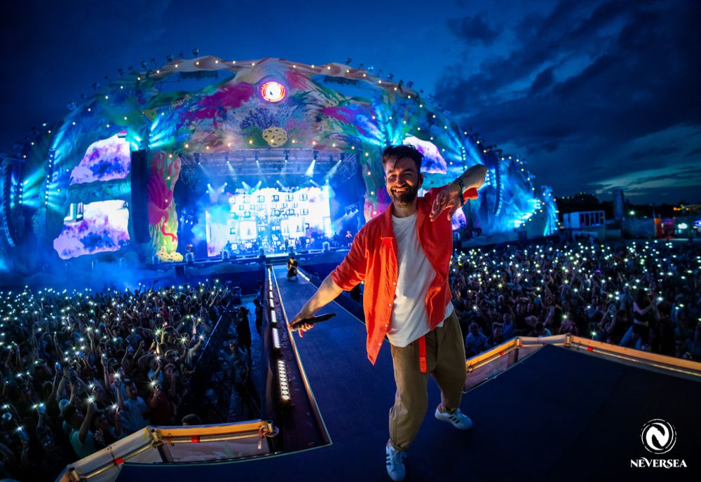 Smiley, headliner în premieră la Neversea