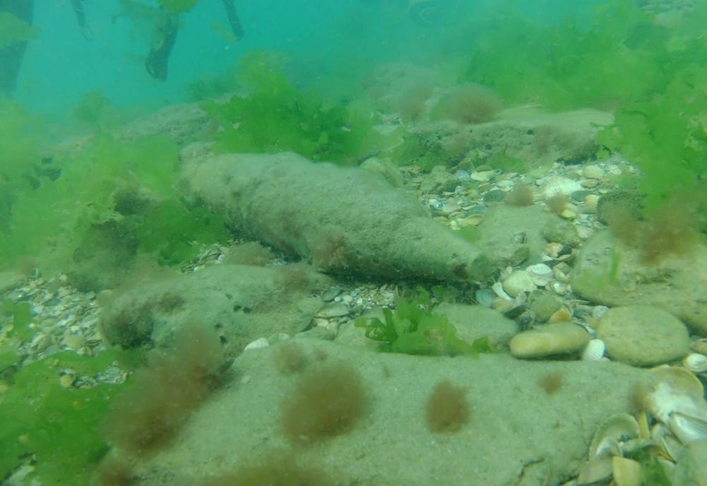 VIDEO Proiectil neutralizat de scafandrii militari în Marea Neagră