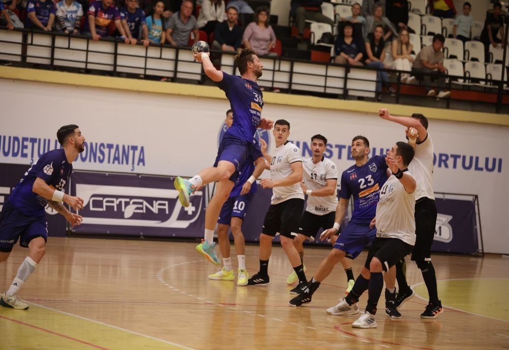 FOTO  CSM Constanța, victorie fără probleme cu CSM București